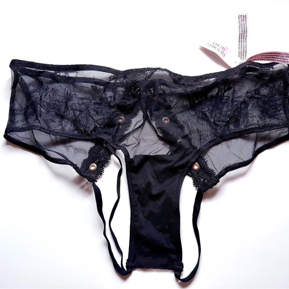 NWT/ Victoria's Secret Black Lace Panties